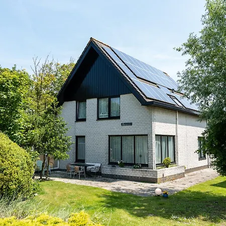 Aan De Kust In Het Prachtige Sint Maartenszee *